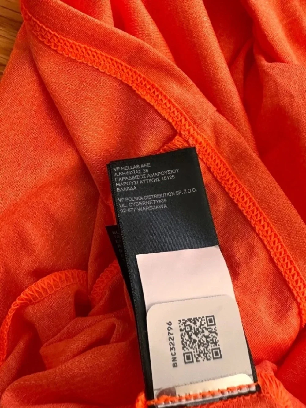 The North Face NWOT Women's Performance Tee (M) - Picture 9 of 11